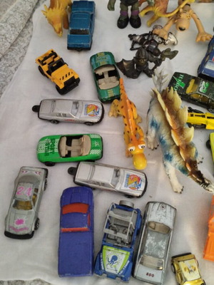 Assorted toys set