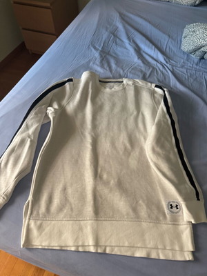 Under Armour μπλούζα αθλητική σαν καινούργια, μέγεθος S, μαύρο και άσπρο