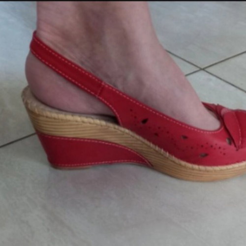 B-Soft sandals size 37 like new, red, anatomical