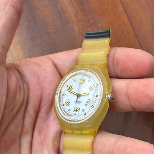 Vintage Swatch Swiss AG 2002 yellow transparent watch 4.3cm