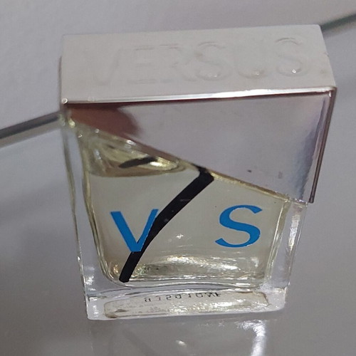 Versace V/S Versus Eau de Toilette Miniature 5ml like new
