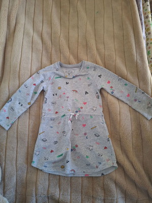 Σετ 4 χειμερινά φορέματα για κορίτσια 4-6 ετών μεταχειρισμένα