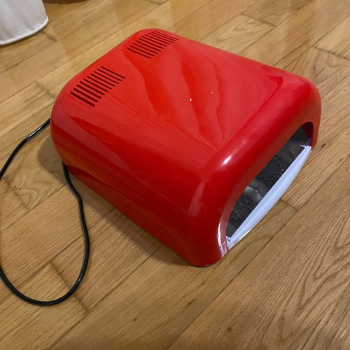 36 Watt Gel Curing UV Lamp for Semi-Permanent Manicure used