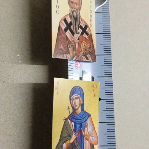 Miniature saint photographs used, pack of 350