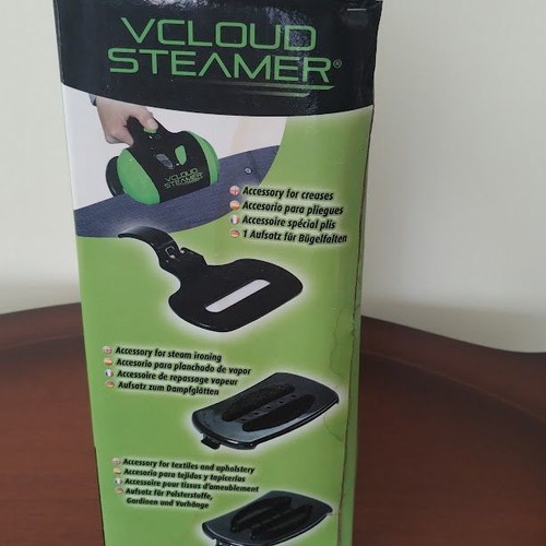 V Cloud Steamer steam iron like new, powerful steam technology