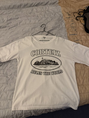 Corteiz T-shirt small fit M like new, black and white