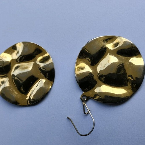 Dangling earrings used, gold-colored