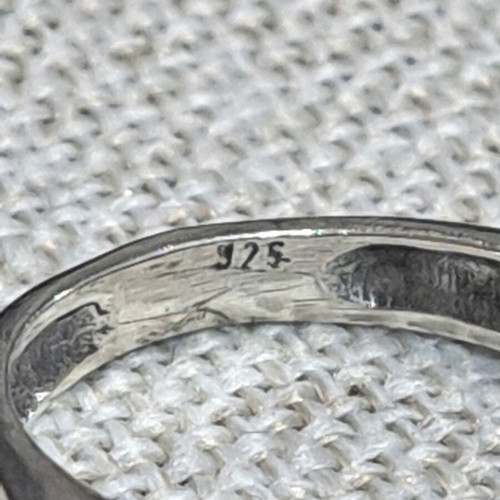 Silver ring 925 wave design like new