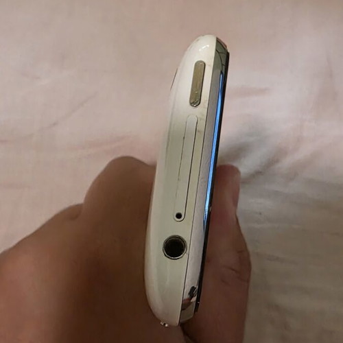 iPhone 3G 16GB used, white, model A1241