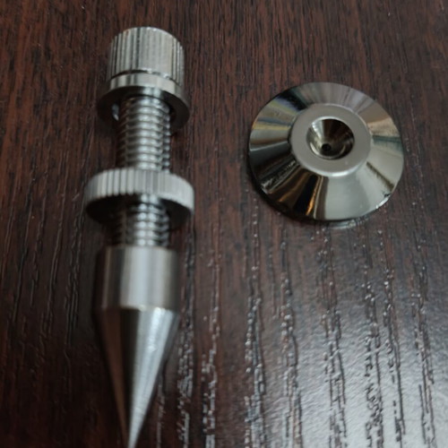 Anti-vibration speaker and device spikes set of 8, stainless steel, new