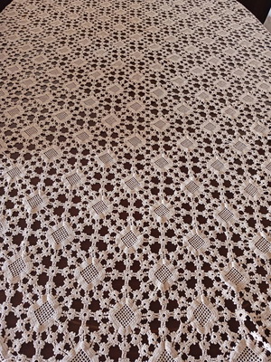 Χειροποίητο μπεζ πλεκτό τραπεζομάντηλο και σεμεδάκια καινούργια