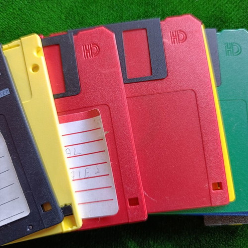 3.5-inch High Density (HD) floppy disks, pack