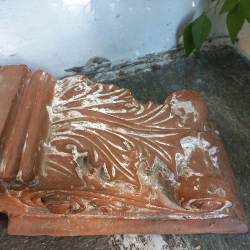 Ceramic corbel used, small size