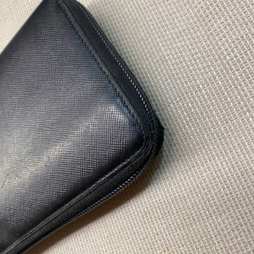 Bally leather wallet used, black, 12 card slots, zip coin pocket