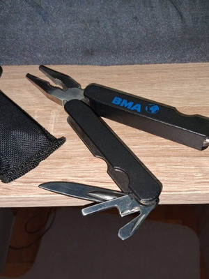 BMA πολυεργαλείο 7 λειτουργιών με θήκη μεταφοράς
