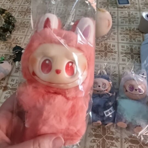Labubu figures new sealed
