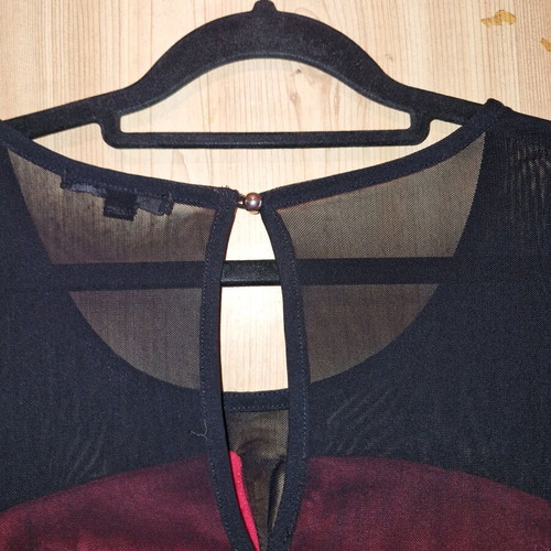 Tally Weijl sleeveless blouse like new, red and black, size L