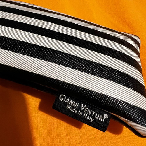 Gianni Venturi sunglasses like new, black and gold