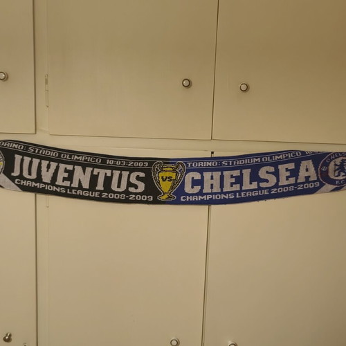 Juventus vs Chelsea scarf, like new
