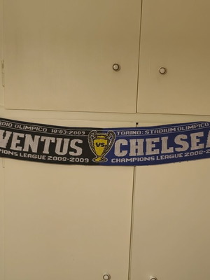 Juventus vs Chelsea scarf, like new