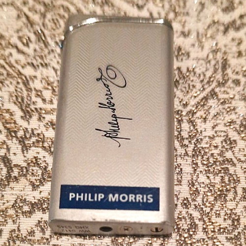 Philip Morris collectible lighter like new, authentic