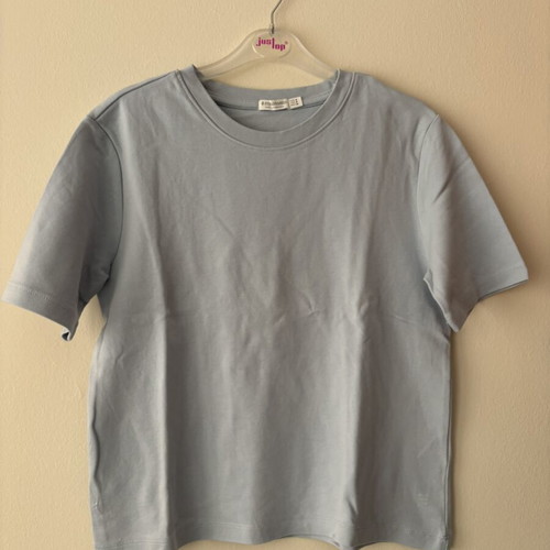 Stradivarius light blue short sleeve T-shirt, size M