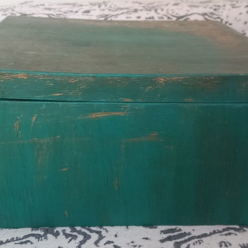 Wooden box used 30×30×14.5 hand painted
