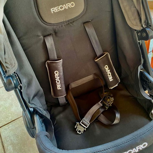 Recaro Citylife stroller like new with car seat and accessories