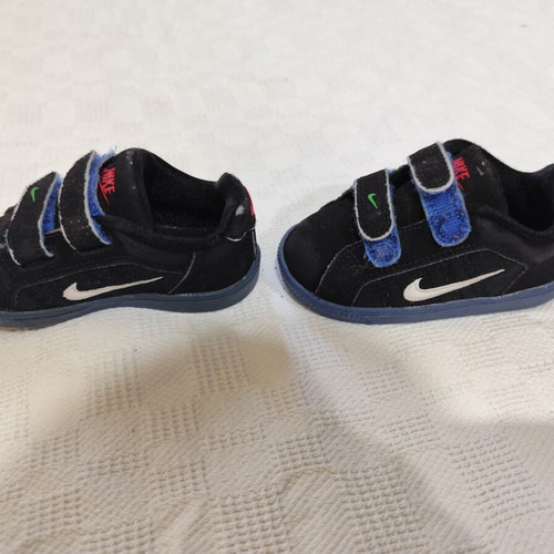 Nike baby shoes size 21.5 used