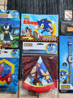 Sonic the Hedgehog σετ καινούργιο με φιγούρα, ρολόι, άλμπουμ και αξεσουάρ πάρτυ