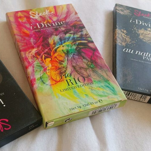 Sleek palettes like new, pack of 4 pieces