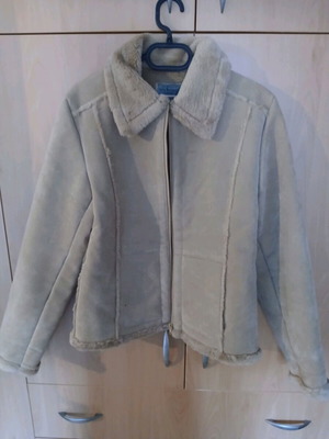 Aviator jacket Julia Bergovich like new, beige mouton with synthetic fur collar