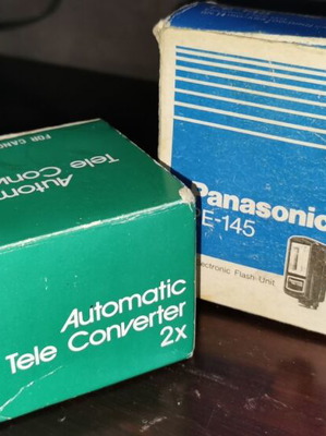 Vintage Panasonic PE-145 Flash and Automatic Teleconverter 2x for Canon FD like new
