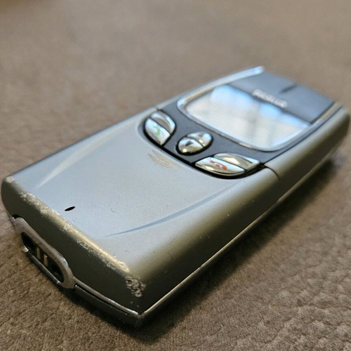 Nokia 8850 used, original, with charger and battery