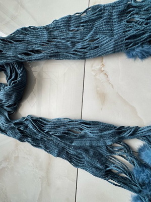 Scarf like new blue