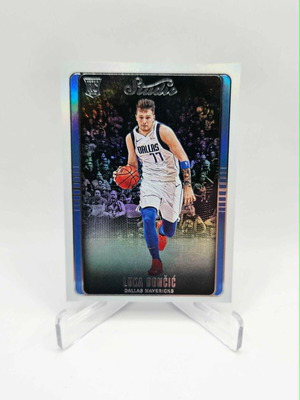 2018-19 Panini Chronicles Luka Doncic Studio Rookie card