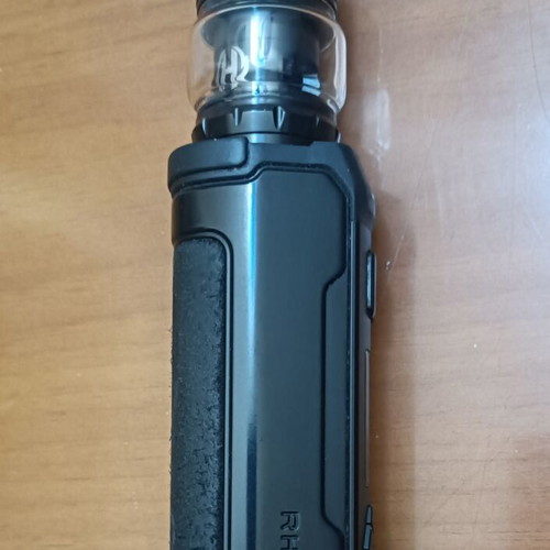 Aspire vaping device like new with battery and accessories