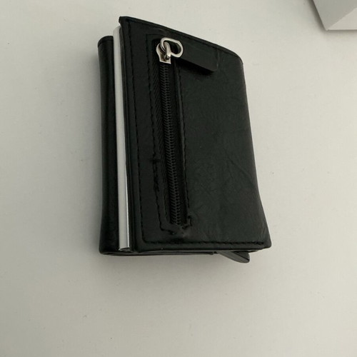 Leather wallet like new with card and cash slots