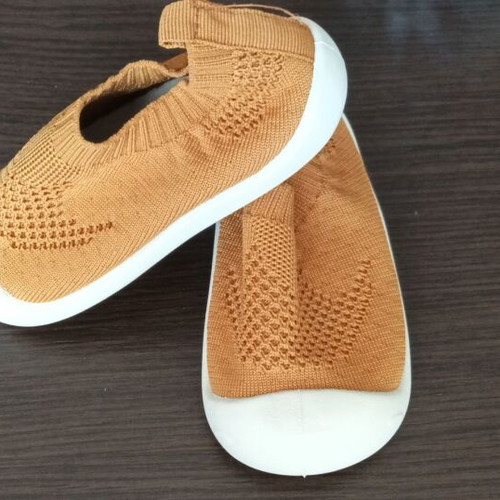 Unisex shoes size 20 new, breathable and non-slip sole