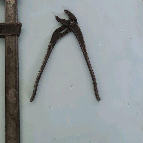 Professional clamp and pliers like new