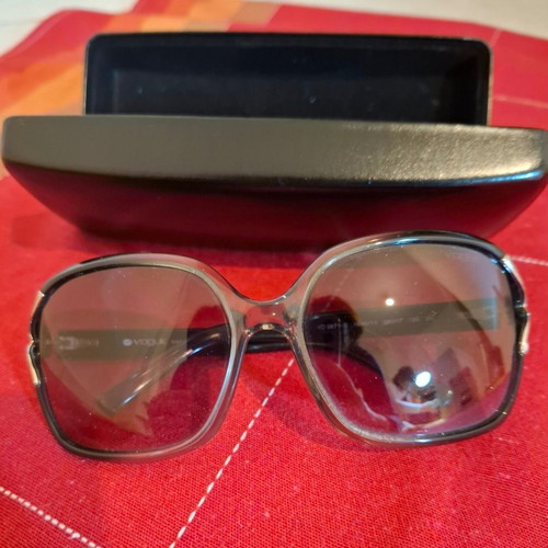 Sunglasses like new, black and purple