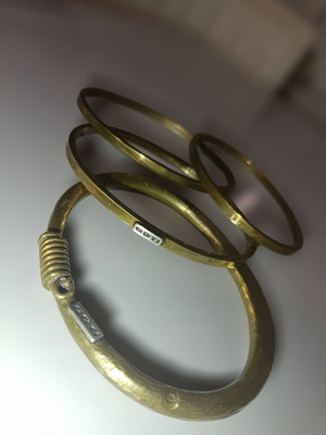 GOTI bracelet set used, 4 brass vintage bangles 1970s-1980s