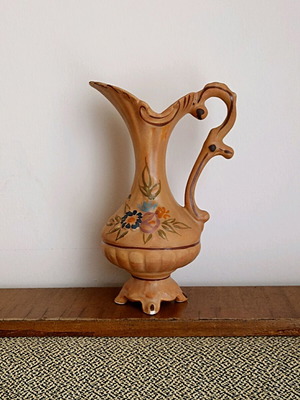 Decorative ceramic pitcher like new with floral details, 25 cm