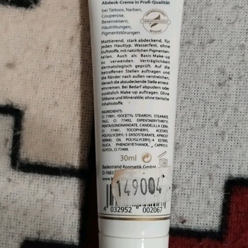 Badestrand makeup like new with full coverage