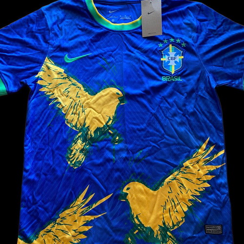 Brazil Canary Special Edition Jersey new with tags Medium