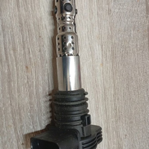 VW Audi Seat Skoda Ignition Coil 06A905115D new, 2 pieces