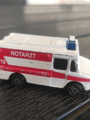 Maisto 1/64 παιχνίδι αυτοκίνητο ασθενοφόρο