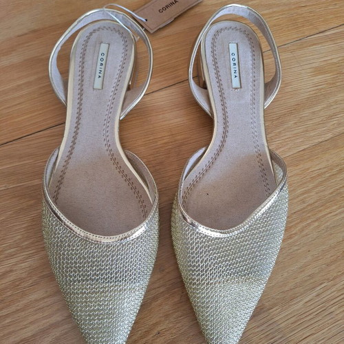 Corina women's sandals new, gold with back strap