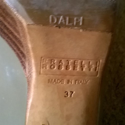 Peep-Toe shoes Fratelli Rossetti used, olive patent leather