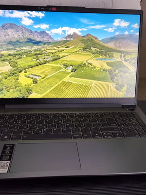 Lenovo Ideapad Slim 3 15AMN8 laptop new, 16GB RAM, AMD Ryzen, 500GB SSD